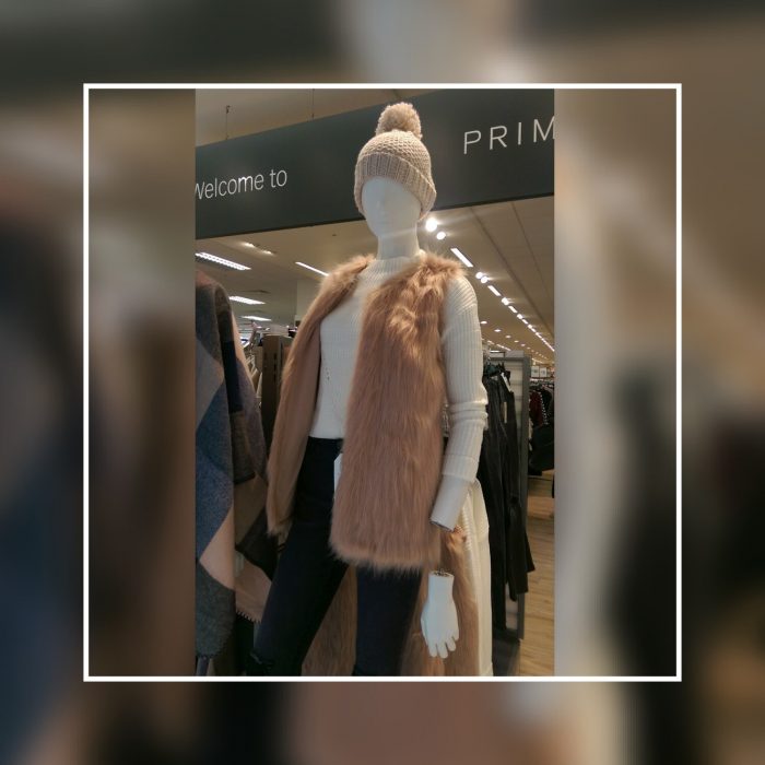 And finally it's back to Primark for the dusty pink version though what is going on with that mannequin's hand, really?